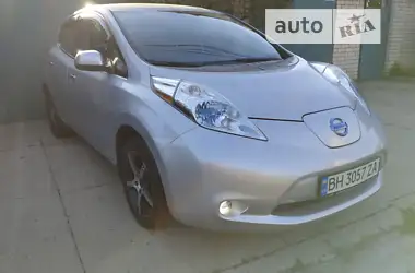 Nissan Leaf 2014 - пробіг 100 тис. км