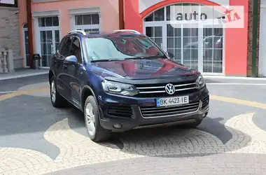 Volkswagen Touareg 2010 - пробег 333 тыс. км