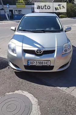 Toyota Auris 2008 - пробег 145 тыс. км