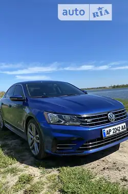 Volkswagen Passat 2016 - пробег 135 тыс. км