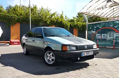 Volkswagen Passat 1990 - пробег 400 тыс. км