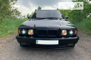 BMW M5 1989 - пробіг 235 тис. км