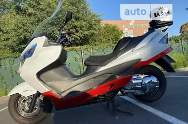 Suzuki Skywave 400 2015 - пробег 37 тыс. км