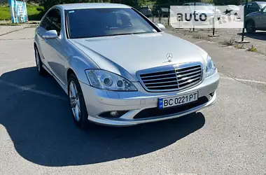 Mercedes-Benz S-Class 2006 - пробіг 390 тис. км