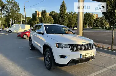 Jeep Grand Cherokee Limited 2018 - пробег 160 тыс. км