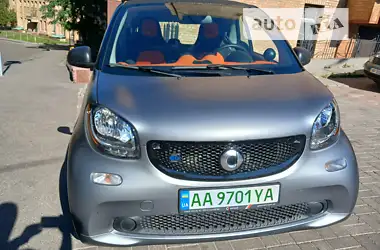 Smart EQ Fortwo 2019 - пробіг 10 тис. км