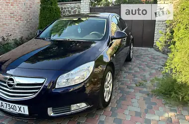 Opel Insignia 2011 - пробіг 255 тис. км