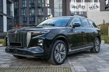 Hongqi E-HS9 Premium 2022 - пробег 3 тыс. км