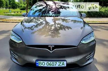 Tesla Model X 2016 - пробіг 178 тис. км