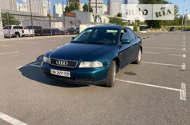 Audi A4  1995 - пробіг 428 тис. км