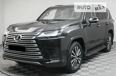 Lexus LX 2024 - пробіг 1 тис. км