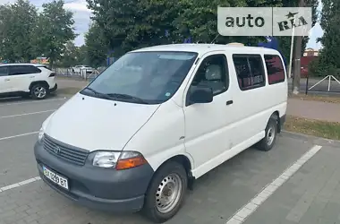 Toyota Hiace 2006 - пробіг 210 тис. км