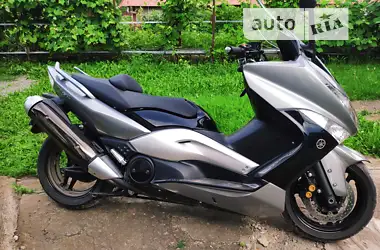 Yamaha T-MAX 2008 - пробег 27 тыс. км