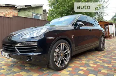 Porsche Cayenne 2013 - пробег 247 тыс. км