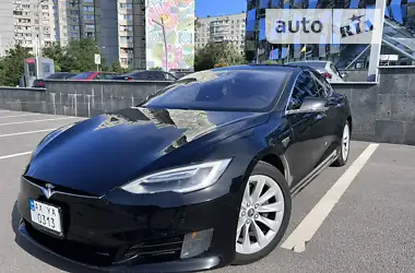 Tesla Model S 2016 - пробіг 153 тис. км