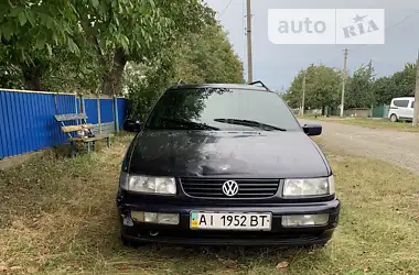 Volkswagen Passat 1994 - пробег 279 тыс. км