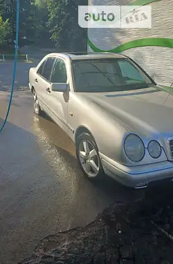 Mercedes-Benz E-Class 1997 - пробег 440 тыс. км