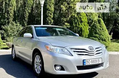 Toyota Camry  2010 - пробіг 233 тис. км