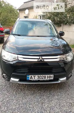 Mitsubishi Outlander 2014 - пробег 152 тыс. км