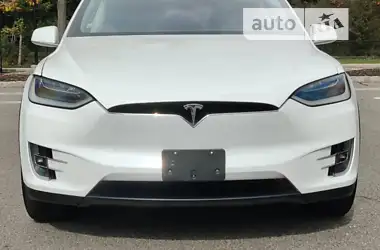 Tesla Model X 2016 - пробіг 110 тис. км