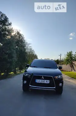 Mitsubishi Outlander 2011 - пробег 175 тыс. км