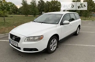 Volvo V70 2010 - пробіг 217 тис. км