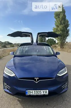 Tesla Model X 2016 - пробег 113 тыс. км