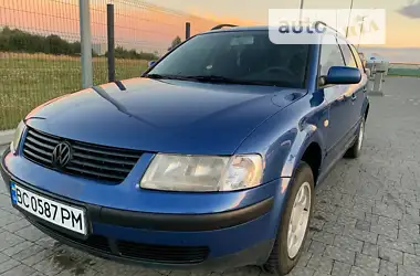 Volkswagen Passat 1999 - пробіг 176 тис. км