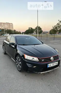 Volkswagen Passat 2018 - пробіг 94 тис. км