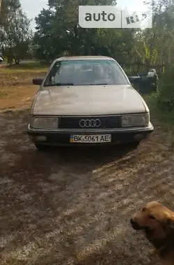 Audi 200 1984 - пробег 333 тыс. км