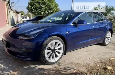 Tesla Model 3 2019 - пробег 102 тыс. км