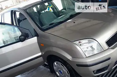 Ford Fusion 2003 - пробіг 150 тис. км