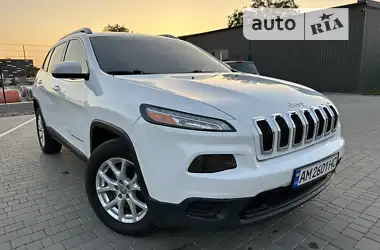 Jeep Cherokee 2015 - пробег 211 тыс. км