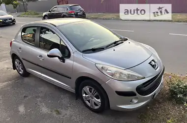 Peugeot 207 2008 - пробіг 198 тис. км