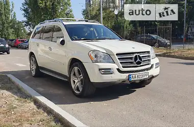 Mercedes-Benz GL-Class 2010 - пробег 318 тыс. км