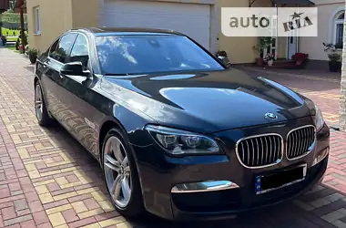 BMW 7 Series 2015 - пробег 215 тыс. км