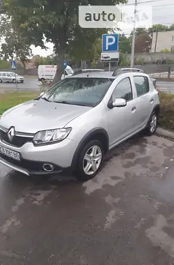 Renault Sandero 2015 - пробіг 82 тис. км