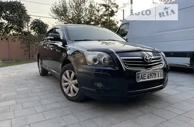 Toyota Avensis 2006 - пробег 200 тыс. км