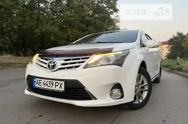 Toyota Avensis 2012 - пробіг 129 тис. км