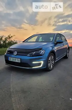 Volkswagen e-Golf 2015 - пробіг 105 тис. км