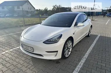 Tesla Model 3 2019 - пробіг 67 тис. км