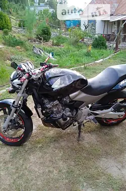 Honda CB 600F Hornet 2003 - пробег 36 тыс. км