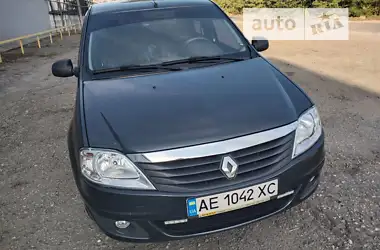 Renault Logan 2011 - пробіг 102 тис. км