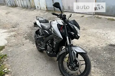 Bajaj Pulsar NS200 2017 - пробег 20 тыс. км