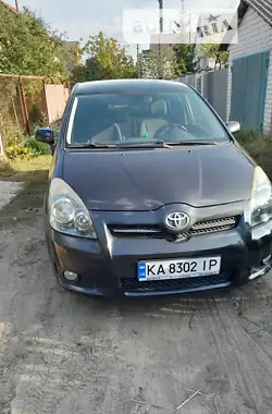 Toyota Corolla Verso 2007 - пробег 209 тыс. км