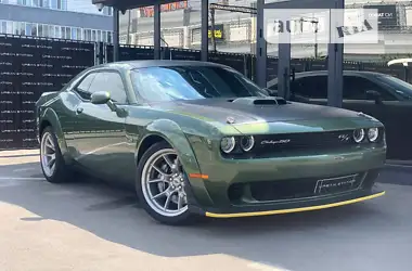 Dodge Challenger WIDEBODY SHAKER 50TH 2020 - пробег 2 тыс. км