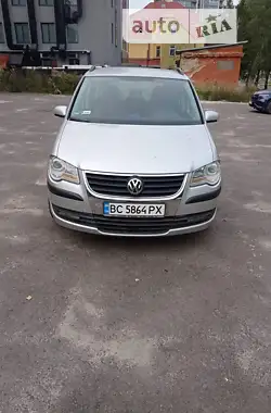 Volkswagen Touran 2006 - пробіг 150 тис. км