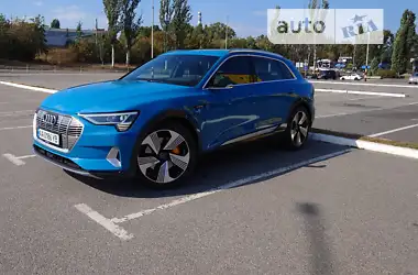 Audi e-tron 2018 - пробег 65 тыс. км