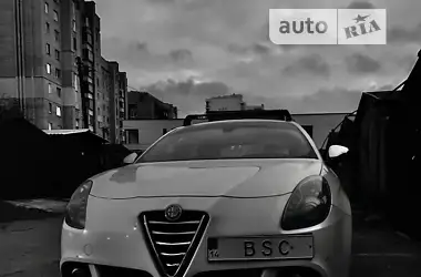 Alfa Romeo Giulietta Premium 2014 - пробіг 176 тис. км