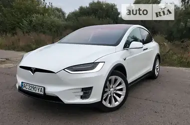Tesla Model X 2017 - пробіг 108 тис. км